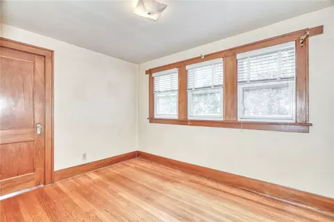 Bedroom - 163 Vinton Rd, Irondequoit, NY 14622 photo 8 of 10