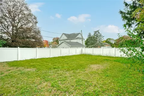 Exterior - 163 Vinton Rd, Irondequoit, NY 14622 photo 10 of 12