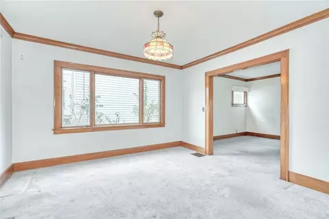 Living - 163 Vinton Rd, Irondequoit, NY 14622 photo 7 of 11