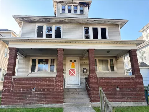 421-423 Driving Park Ave, Rochester, NY 14613