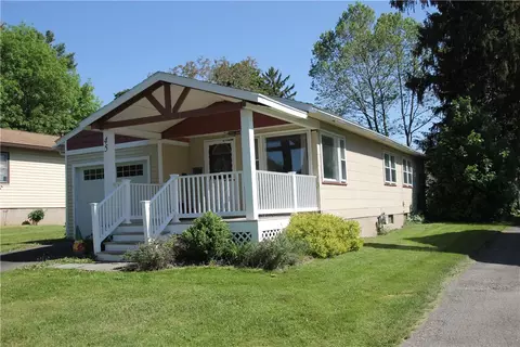 45 Brighton Park Park, Rochester, NY 14620