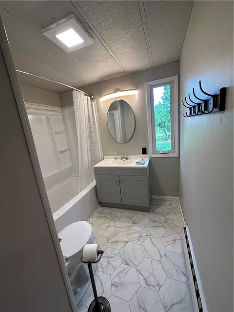 Bath - 329 Sandy Brook Dr, Hamlin, NY 14464 photo 1 of 3