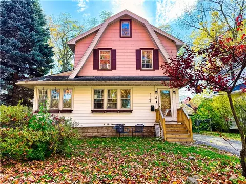 61 Grassmere Park, Rochester, NY 14612