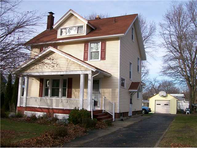 82 Barry Rd, Rochester, NY 14617 photo 1