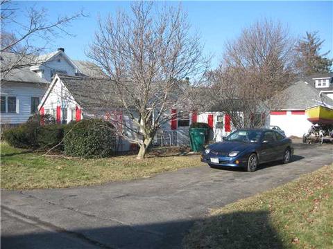 198 Pinehill Dr, Irondequoit, NY 14622 photo 1