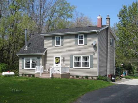 10185 Mill Rd, Ridgeway, NY 14103 photo 1