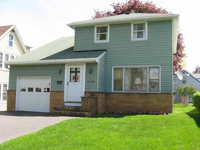 150 Cooper Rd, Rochester, NY 14617 photo 1