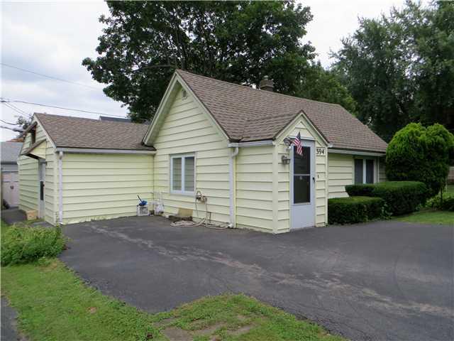 394 Bleacker Rd, Rochester, NY 14609 photo 1