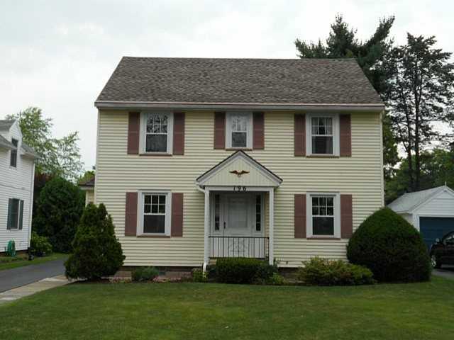 196 Hoover Rd, Rochester, NY 14617 photo 1