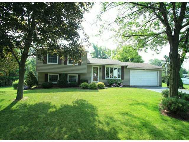 39 Mango Ln, Rochester, NY 14606 photo 1