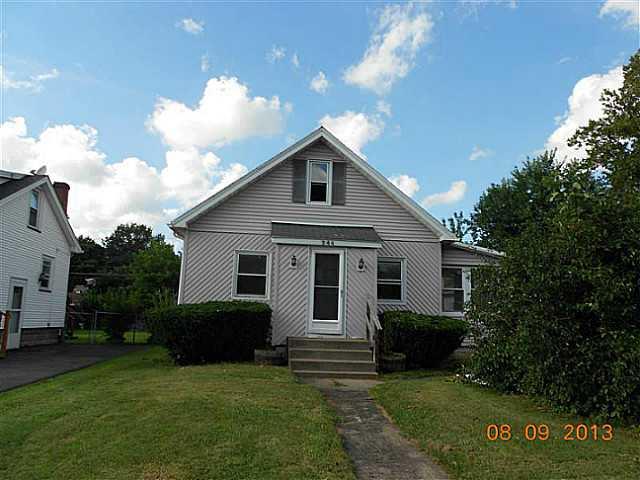 244 Heberle Rd, Rochester, NY 14609 photo 1