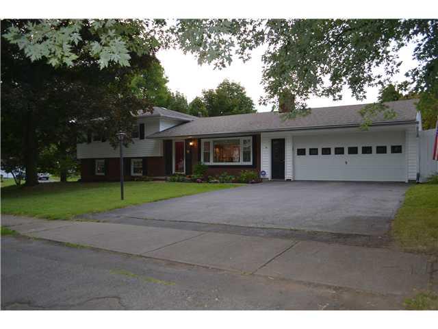10 Mount Marcy Dr, Rochester, NY 14622 photo 1