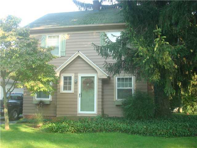 187 Wildmere Rd, Rochester, NY 14617 photo 1