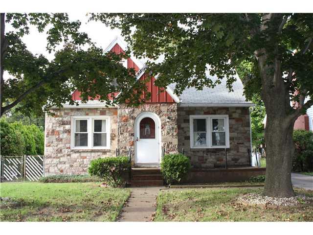 152 Hedgegarth Dr, Rochester, NY 14617 photo 1