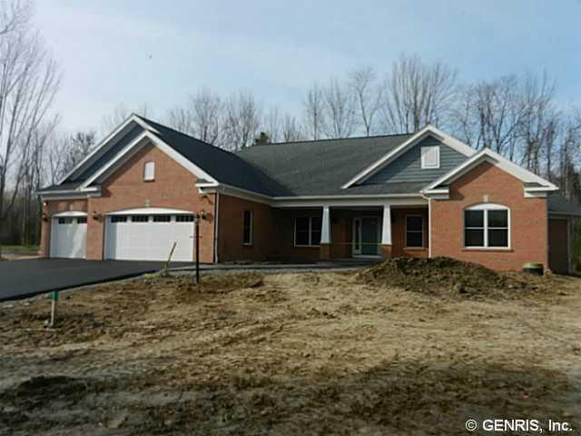280 Burnett Rd, Webster, NY 14580 photo 1