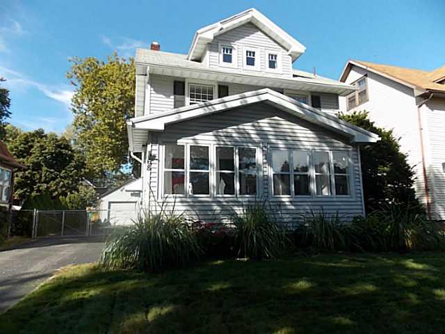 68 Burwell Rd, Rochester, NY 14617 photo 1