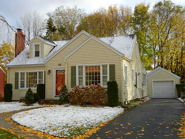33 Manor Dr, Rochester, NY 14617 photo 1