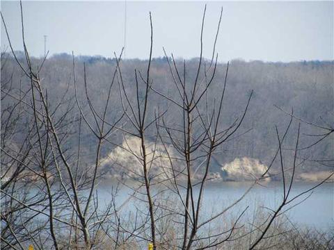 98 Sandoris Cir, Irondequoit, NY 14622 photo 5