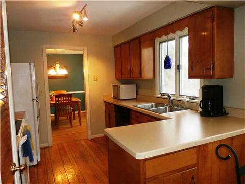 98 Sandoris Cir, Irondequoit, NY 14622 photo 8