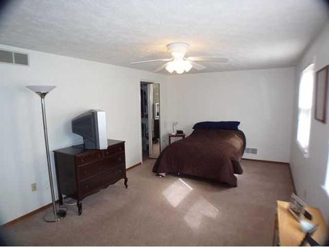 408 Kennington Blvd, Webster, NY 14580 photo 9