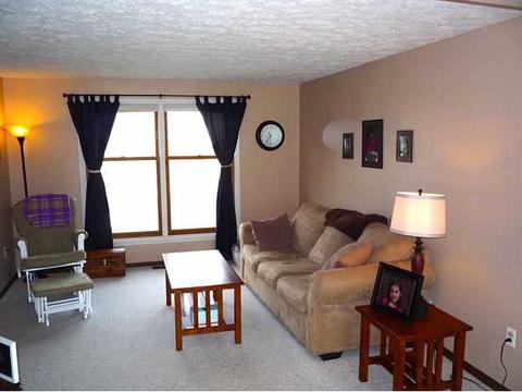 408 Kennington Blvd, Webster, NY 14580 photo 4