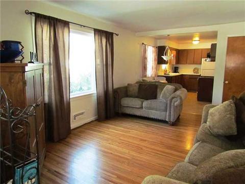 844 Dewitt Rd, Webster, NY 14580 photo 8