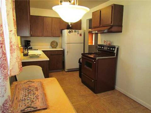 844 Dewitt Rd, Webster, NY 14580 photo 10