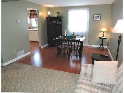 22 Efner Dr, Parma, NY 14468 photo 6