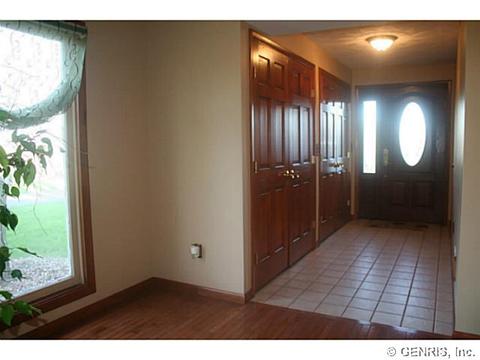 81 E Main St, Clifton Springs, NY 14432 photo 15