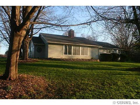 81 E Main St, Clifton Springs, NY 14432 photo 1