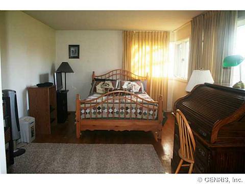 81 E Main St, Clifton Springs, NY 14432 photo 12