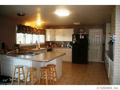 81 E Main St, Clifton Springs, NY 14432 photo 19