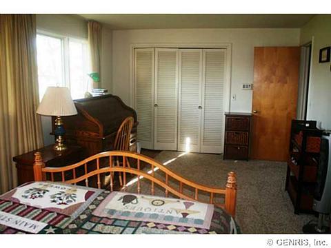 81 E Main St, Clifton Springs, NY 14432 photo 11