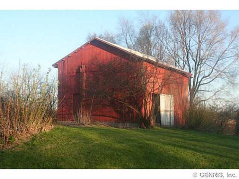 81 E Main St, Clifton Springs, NY 14432 photo 5