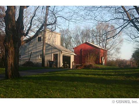 81 E Main St, Clifton Springs, NY 14432 photo 17