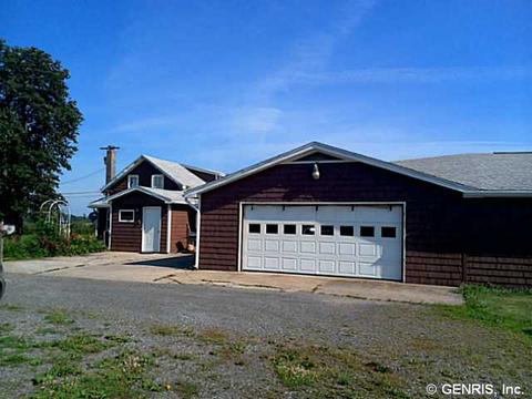 913 Nine Foot Rd, Junius, NY 14433 photo 4