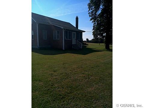 913 Nine Foot Rd, Junius, NY 14433 photo 3