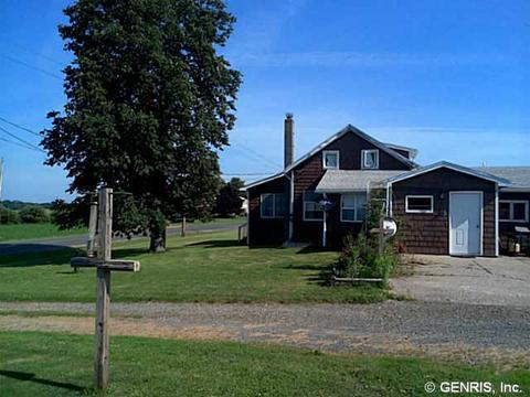 913 Nine Foot Rd, Junius, NY 14433 photo 2