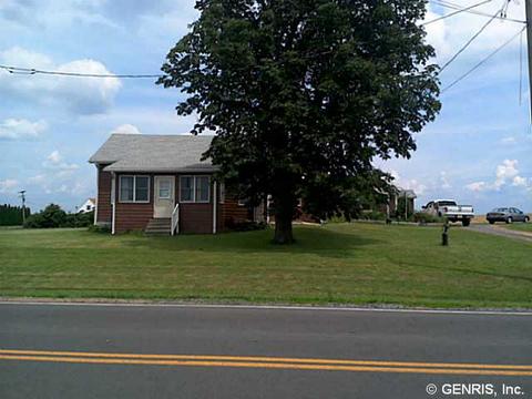 913 Nine Foot Rd, Junius, NY 14433 photo 1