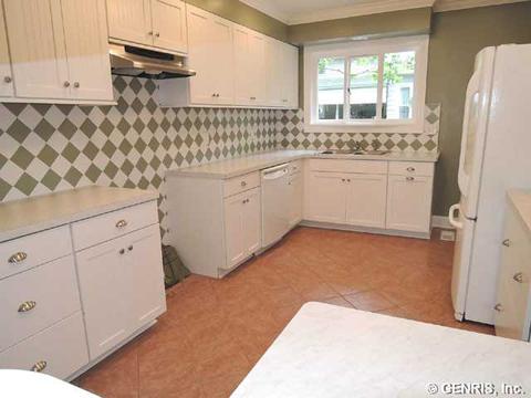 41 Monroe St, Honeoye Falls, NY 14472 photo 8