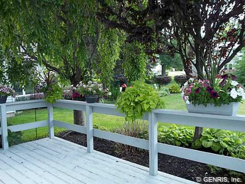90 Westover Dr, Webster, NY 14580 photo 17