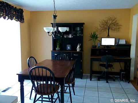 90 Westover Dr, Webster, NY 14580 photo 9