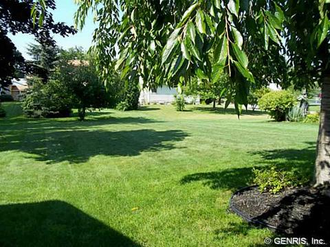 90 Westover Dr, Webster, NY 14580 photo 21