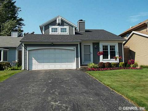 90 Westover Dr, Webster, NY 14580 photo 1