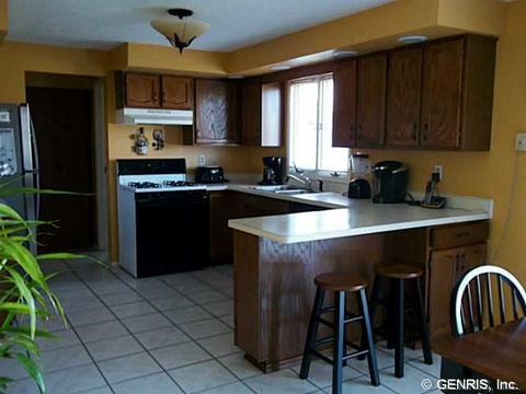 90 Westover Dr, Webster, NY 14580 photo 8
