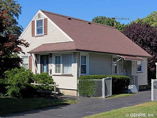 112 Dewberry Dr, Rochester, NY 14622 photo 1