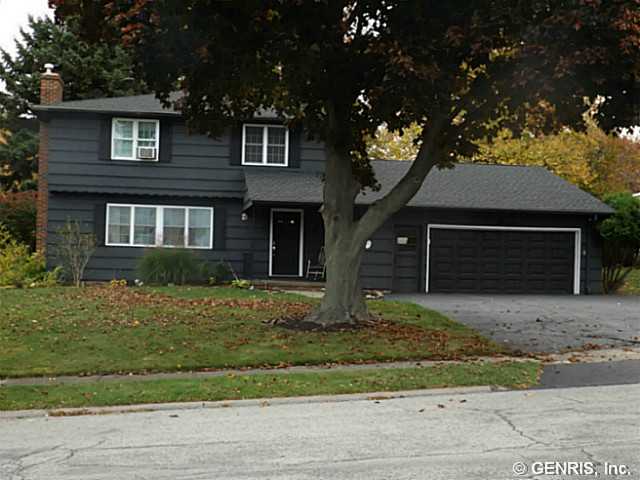 16 Highview Dr, Rochester, NY 14609 photo 1