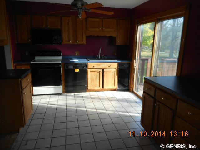  7 Phlox Ln, West Henrietta, NY 14586 photo 5