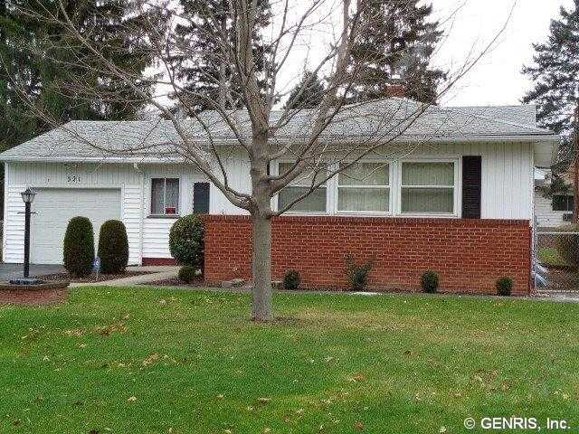 321 Lafayette Rd, Rochester, NY 14609 photo 1