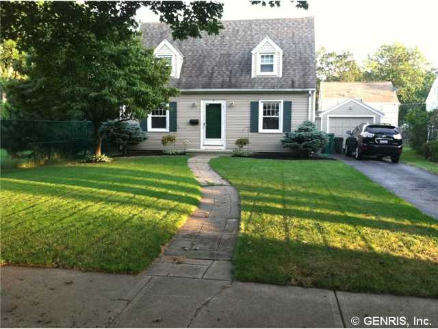 75 Eastbourne Rd, Rochester, NY 14617 photo 1